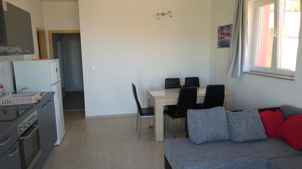 Apartment Perun Podstrana Exterior photo