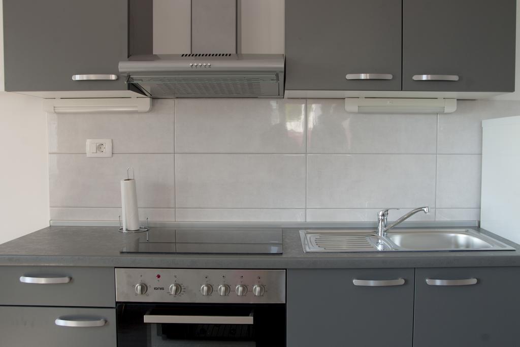 Apartment Perun Podstrana Exterior photo